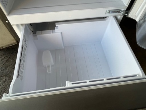 売却済み【中古】AQUA 272ℓ 3ドア冷蔵庫 - 冷蔵庫 