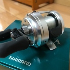 釣り具 リール シマノ12カルカッタ101