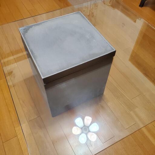 最終値下げ5/6まで掲載】Moda en Casa フライングテーブル 中古