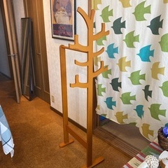 【ネット決済】木製　ハンガーラック　キッズ