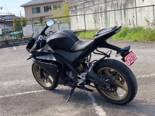 【交換・下取可】 貴重‼️ ヤマハ YZF - R 125 人気のマッドブラック‼️ ゴールドホイール✨　逆輸入車　正規車両‼️ 多数整備済み‼️ 本格派スポーツのフルサイズモデル✨　125ccで維持費も格安‼️ ツーリングや通勤通学にも✨　この機会に格安にて‼️ 交換・下取可】 貴重‼️ ヤマハ YZF - R 125 人気のマッドブラック