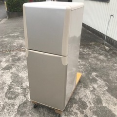 冷蔵庫　137L 2003年　動作品