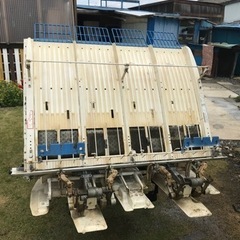田植え機　4条植え