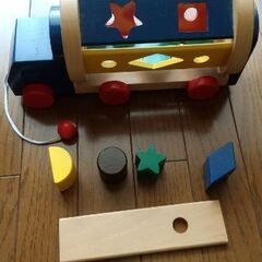 ミキハウス　MIKI HOUSE 知育玩具 木のおもちゃ  車