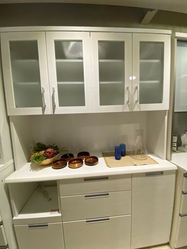 宇都宮でオシャレな家具を探すなら『オトワリバース！』レンジボード W1400 食器棚 キッチン収納 収納棚 ホワイト ニトリ 中古品