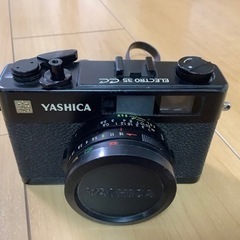 【交渉中】フィルムカメラ　ヤシカエレクトロ35  レンズキズあり
