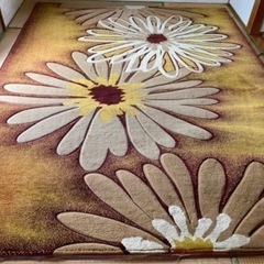 花柄　絨毯