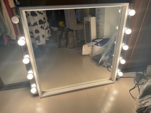 IKEA 女優ミラー ライト付 鏡
