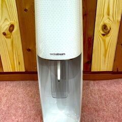 【 未使用品 】SodaStream ソーダストリーム　SSM1066　炭酸水メーカー Spirit 　ホワイト　炭酸水　自宅で簡単♪