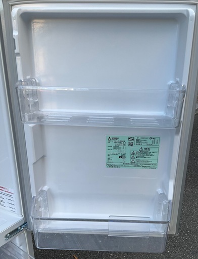 【RKGRE-874】特価！三菱/146L 2ドア冷凍冷蔵庫/MR-P15Z-S/中古品/2016年製/当社より近隣無料配達！