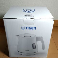 【美品】TIGER 電気ケトルわく子(0.8L)