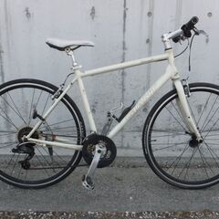GIANTのクロスバイク エスケープR3.1 中古自転車 405
