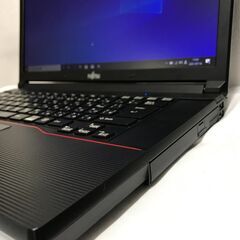 Win11 快速PC ノートパソコン FUJITSU A553 P305