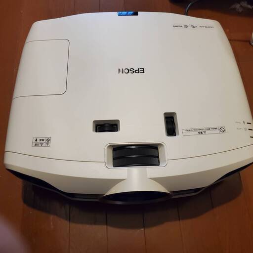 EPSON プロジェクター　EH-TW8000（中古）