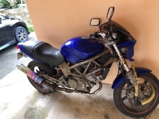 VTR250 ジャンク　部品取り ホンダ VTR250】 部品取り