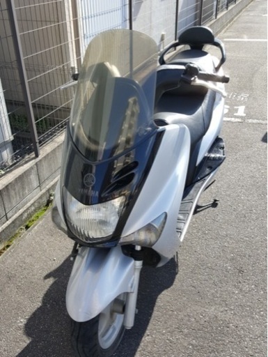 マジェスティ125 キャブ車】☆実働車両☆レアシルバー! | citerol.com.br