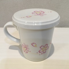 ⭕️ミキモト　🌸桜柄がかわいい蓋付きカップ(未使用品)
