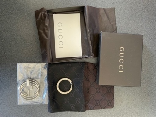 GUCCIネックレストップ2点セット（シルバーアクセサリー）