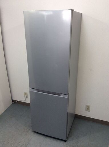 (4/24受渡済)YJT4169【IRISOHYAMA/アイリスオーヤマ 2ドア冷蔵庫】美品 2021年製 IRSN-23A-S 家電 キッチン 冷蔵冷凍庫 右開き 231L