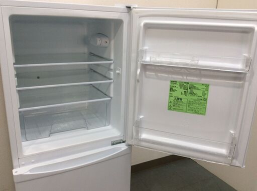 （5/4受渡済）JT4189【IRISOHYAMA/アイリスオーヤマ 2ドア冷蔵庫】極美品 2020年製 IRSD-14A-W 家電 キッチン 冷蔵冷凍庫 右開き 142L