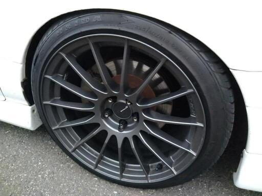 100-5h 9j 9.5j 18インチ エンケイRS05RR