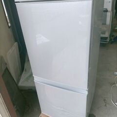 シャープ　冷凍冷蔵庫　137L(一人暮らし用) SHARP SJ...