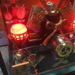 人形の久月　兜取付ケース付き　12号　オルゴールランプ付き 人形の久月 兜取付ケース付き 12号 オルゴールランプ付き 人形の久月