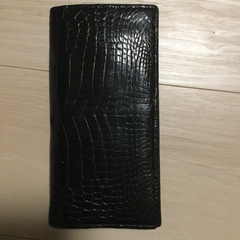 クロコダイル風の長財布と二つ折財布のセット