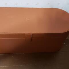 ほぼ未使用　ダイソン：ドライヤー