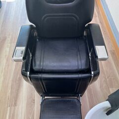 タカラベルモント・TAKARABELMONT【理容イス】※中古・動作確認済み