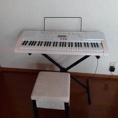 【ネット決済】CASIO LK105 光ナビゲーション ピアノ