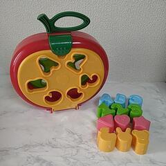 知育玩具 りんごのパズル