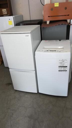 セット403⭐配送と設置は無料サービス⭐シャープ冷蔵庫137L＋東芝洗濯機4.5kg