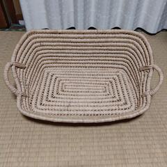 自然素材 持ち手付き編みカゴ ペットベッド