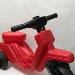 赤いミニバイク　ヤマダ