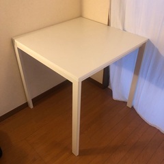 イケア　IKEA ダイニングテーブル　メルトルプ