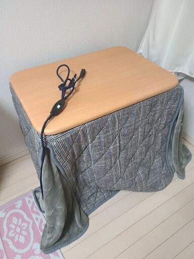 こたつ譲ります。
