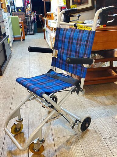 マキテック 介助式 車椅子 コンパクト 折りたたみ 腰ベルト付 アルミ製 軽量 ★買取帝国 志木店