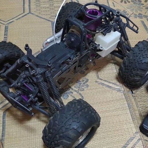 ラジコン 1/8 エンジンカー ラジコン ラジコン 1/8 エンジンカー ラジコン