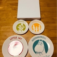 新品　MOOMIN  食器 お皿４枚セット