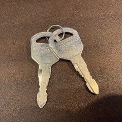 引き取り限定　ルーフボックス　inno ルーフボックス33  BR33