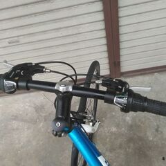 クロスバイク ダンロップ WEB SORANO 18段変速 ホワイト+ブルー 配送無料