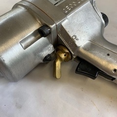 ヨコタ 自動車整備用インパクトレンチ 263 x 223 x 93 mm 新品未使用