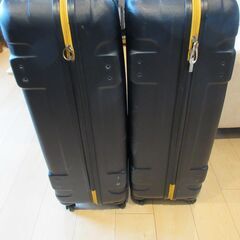 【ネット決済】中古ハードタイプのスーツケース2個