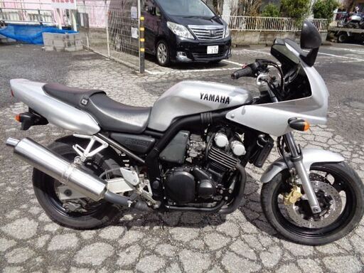 NO.4237　ＦＺ４００　水冷４サイクル１６バルブ４気筒　シルバー　☆彡