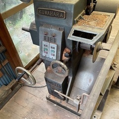 「値下げ」木材を加工する機械　