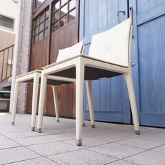 イタリアのPoltrona Frau(ポルトローナ・フラウ)よりFitzgerald(フィッツジェラルド)チェア。レザー張りのシンプルでフォーマルなダイニングチェアはインテリアをエレガントな空間に。CD129