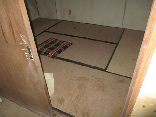 9中古アパート志摩市磯部町渡鹿野島300万円2dkが14部屋です 雨漏り等あり修繕要 現状有姿売買です New いえやすちゃん 志摩磯部の不動産売買 マンション 一戸建て の不動産 住宅情報 無料掲載の掲示板 ジモティー