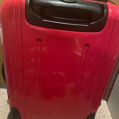 スーツケース　赤