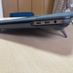 MacBook Pro (Retinaディスプレイ, 13-inch, 2020, Four Thunderbolt 3 ports) シルバー MWP72J/A